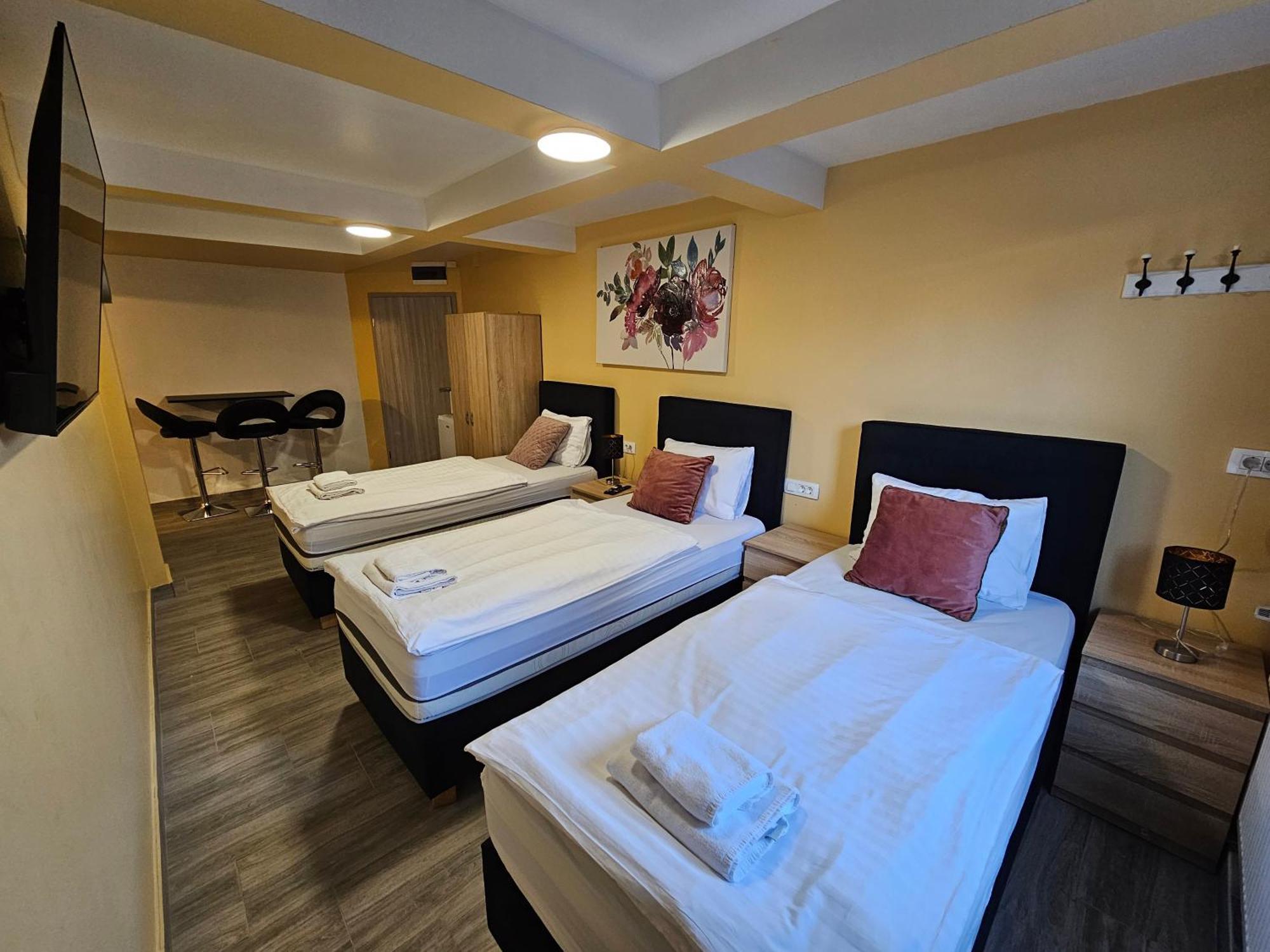 Royal Apartments & Rooms Zagreb Exterior photo